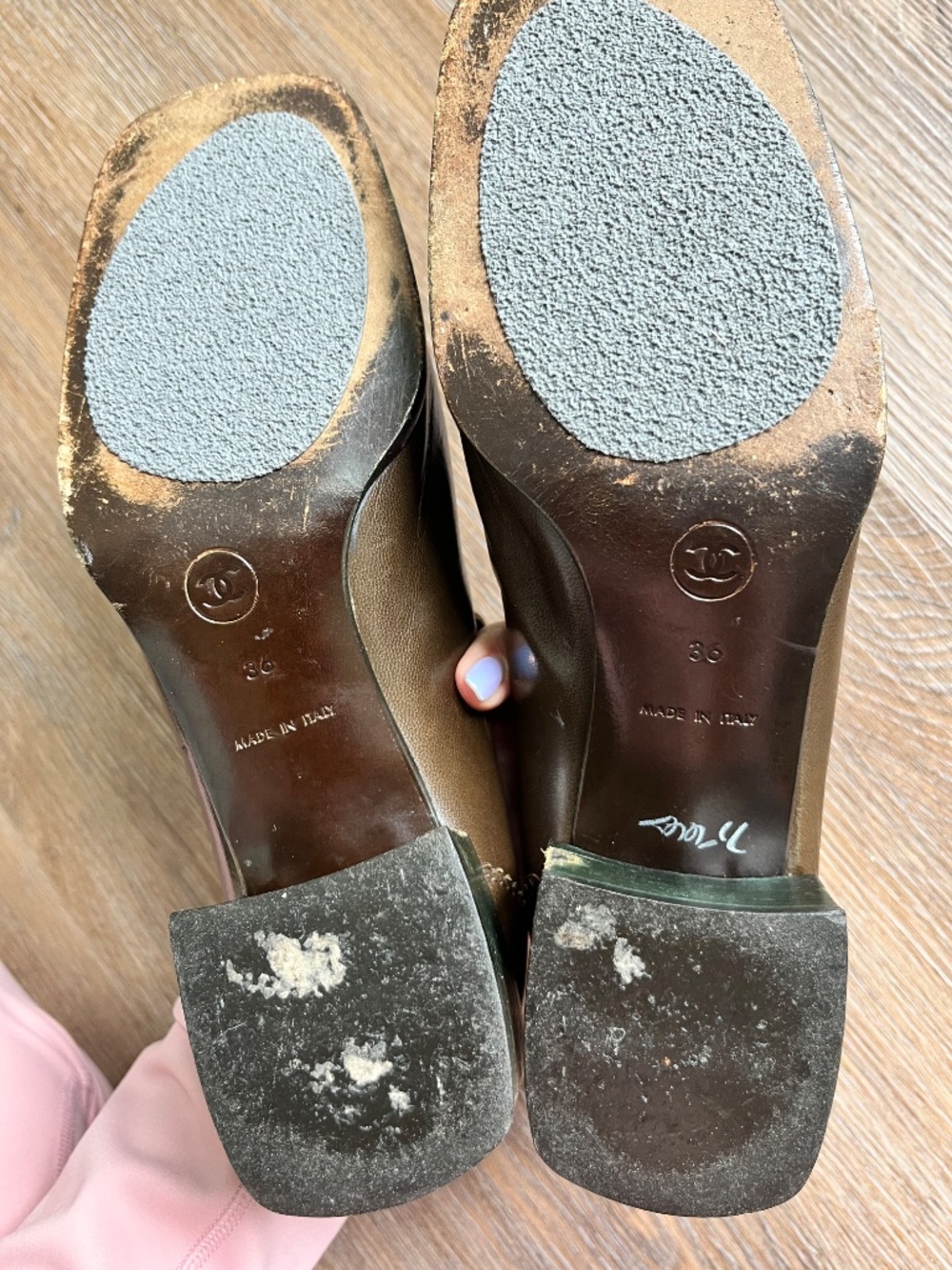 Vintage Chanel Loafers 36 - Picture 5 of 10